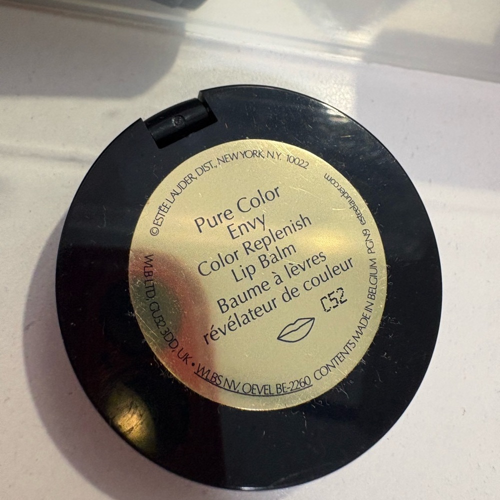 Estée Lauder lip balm - Picture 4 of 4
